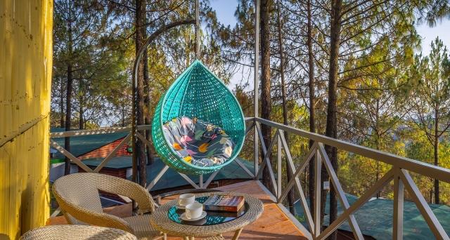 Best 4-Star Hotels in Lansdowne for a Relaxing Getaway
